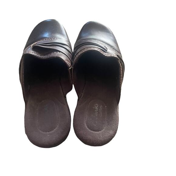 Clarks Women's Size 7 Brown Bendables Leather Slip On Clogs - Picture 5 of 9